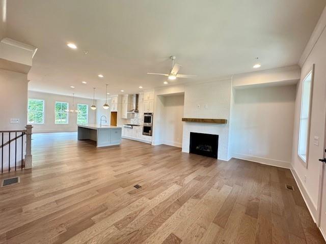 435 Chiswick Cir, #21