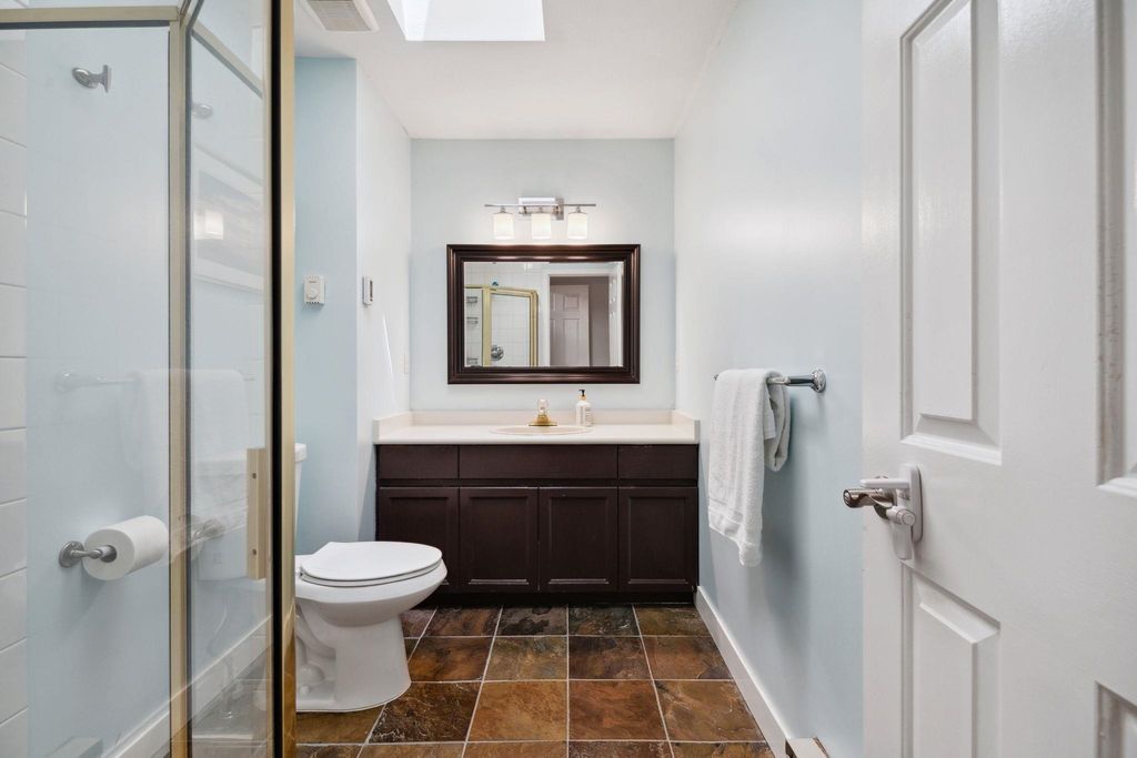 181 Ravine Dr, #20