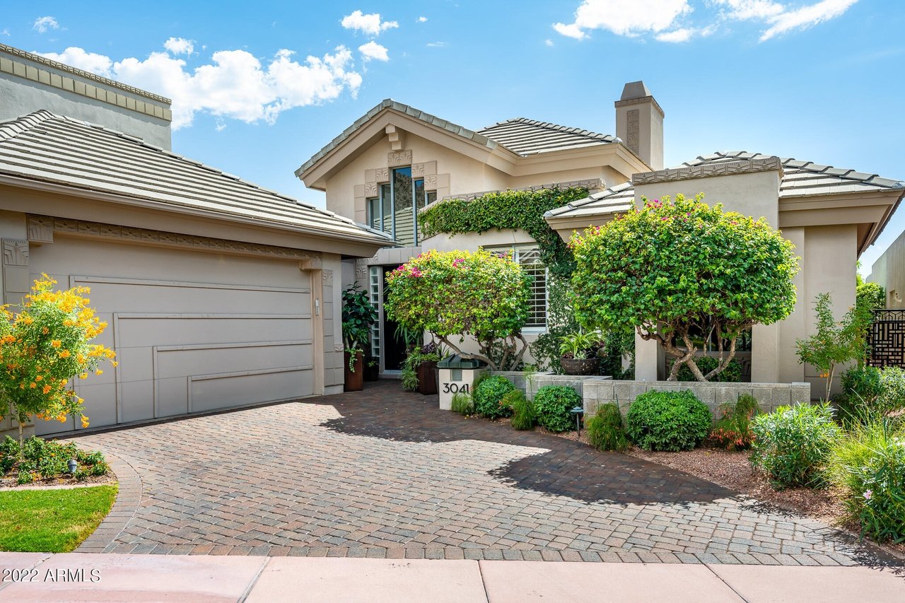 3041 E Sierra Vista Dr