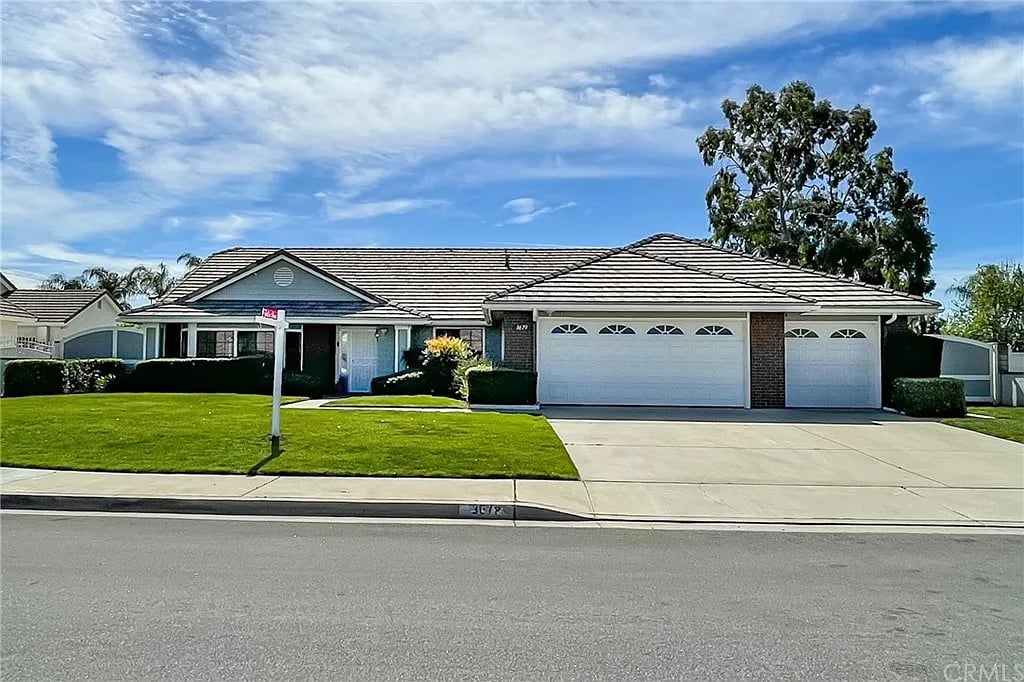 3679 Leticia Way