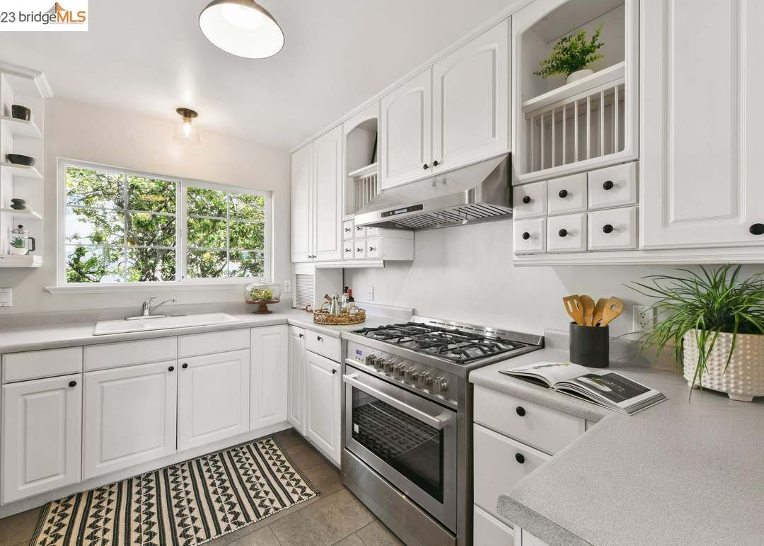 2309 Edna St