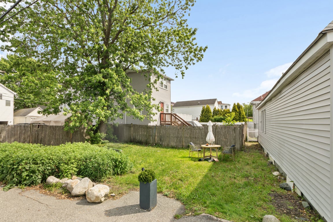 12 Argyle St - Revere Beach Bungalow