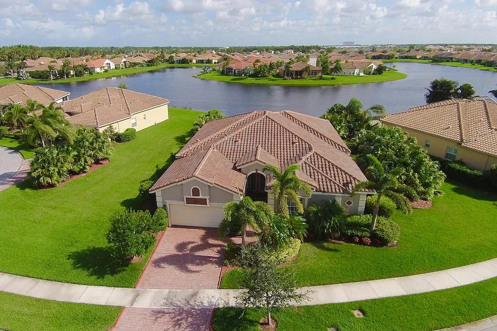 11719 SW Apple Blossom Trl