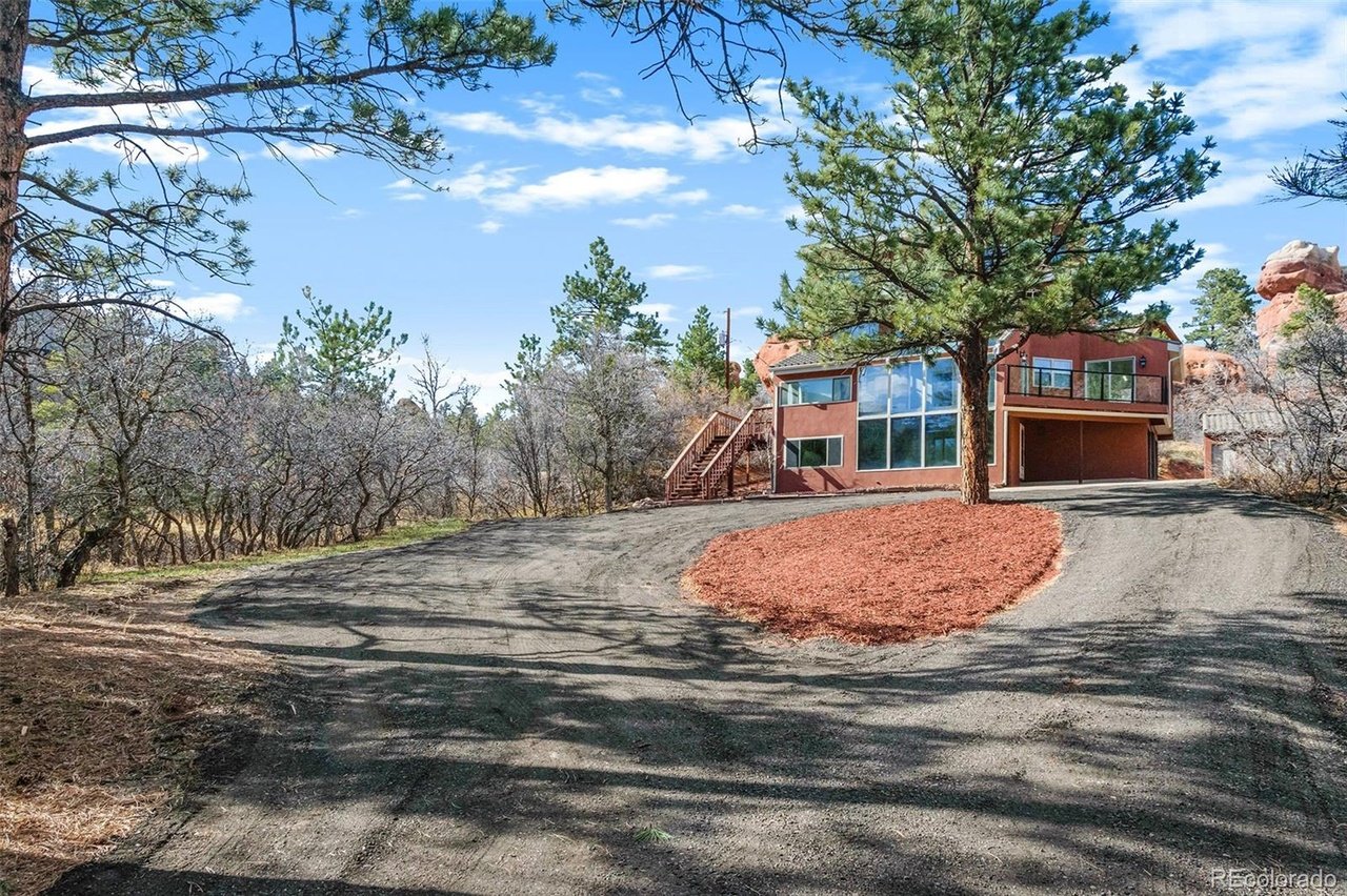 6225 Apache Dr