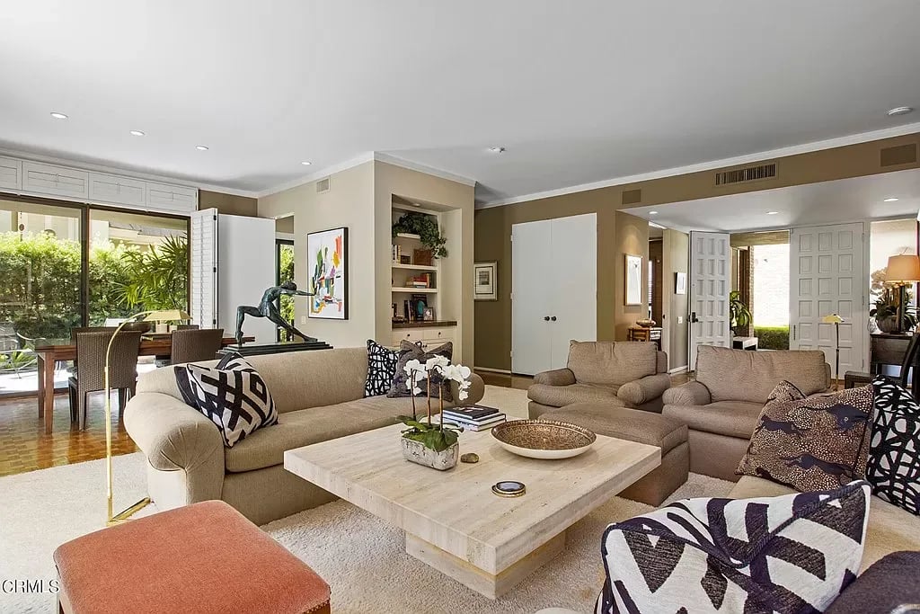 211 S Orange Grove Blvd Apt 8