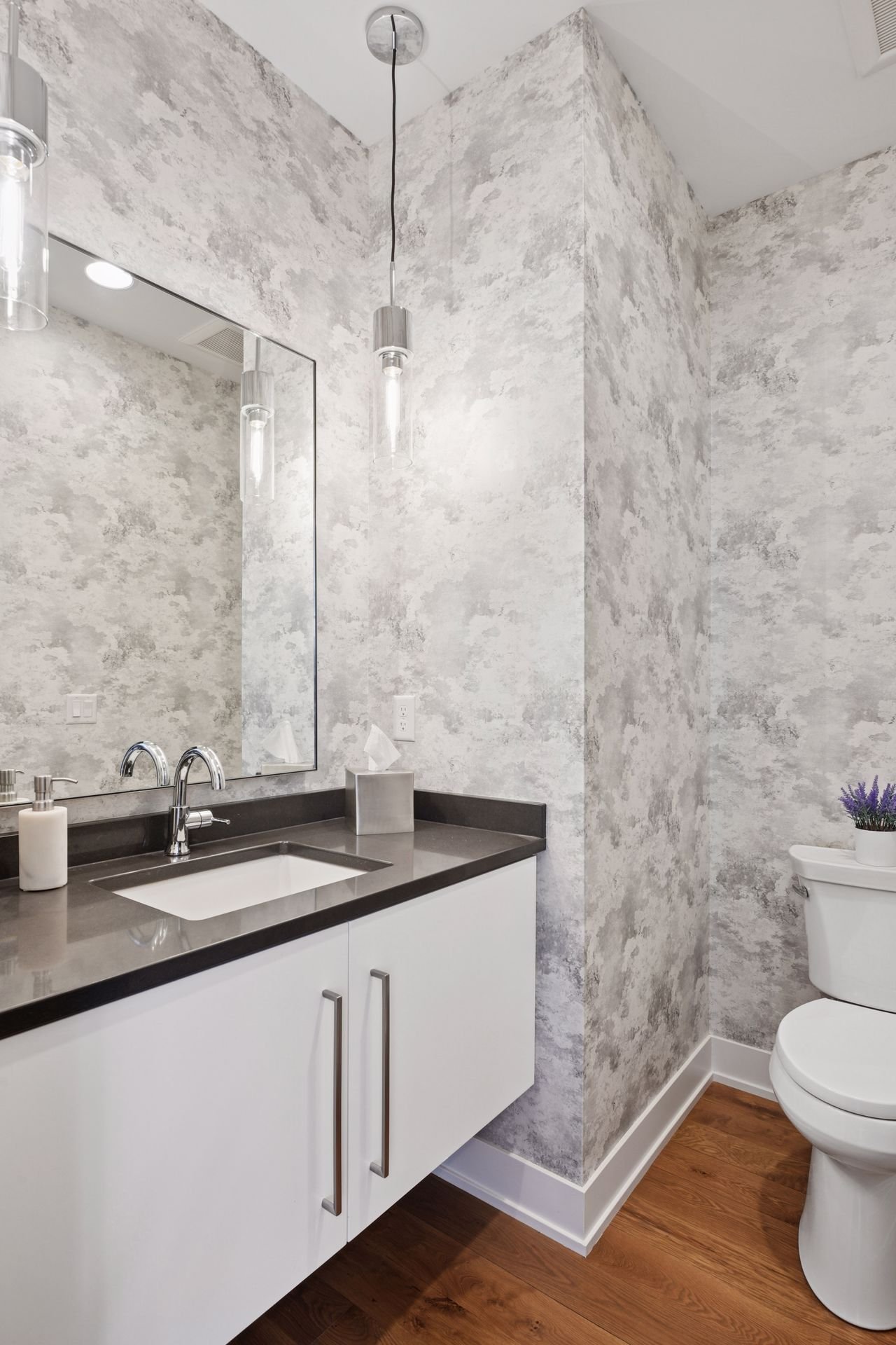 630 Gardner Street E, Wayzata