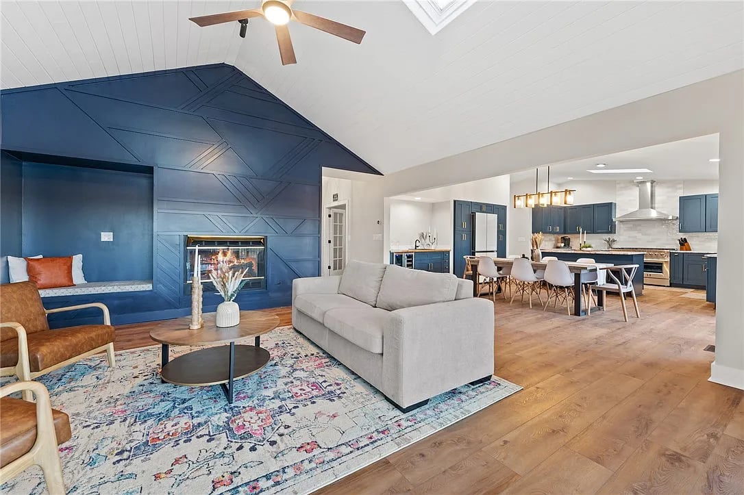 1104 Whitfield Point Rd