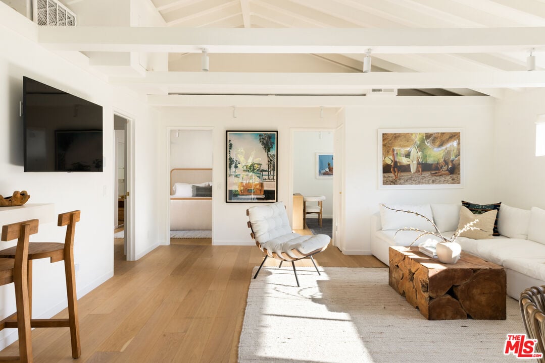 Echelon Pavilion, Grayfox St, 90265