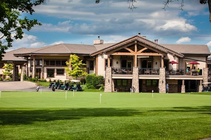 Valley Country Club: Championship Golf, Elite Practice Facilities & A Strong Community Culture in Centennial