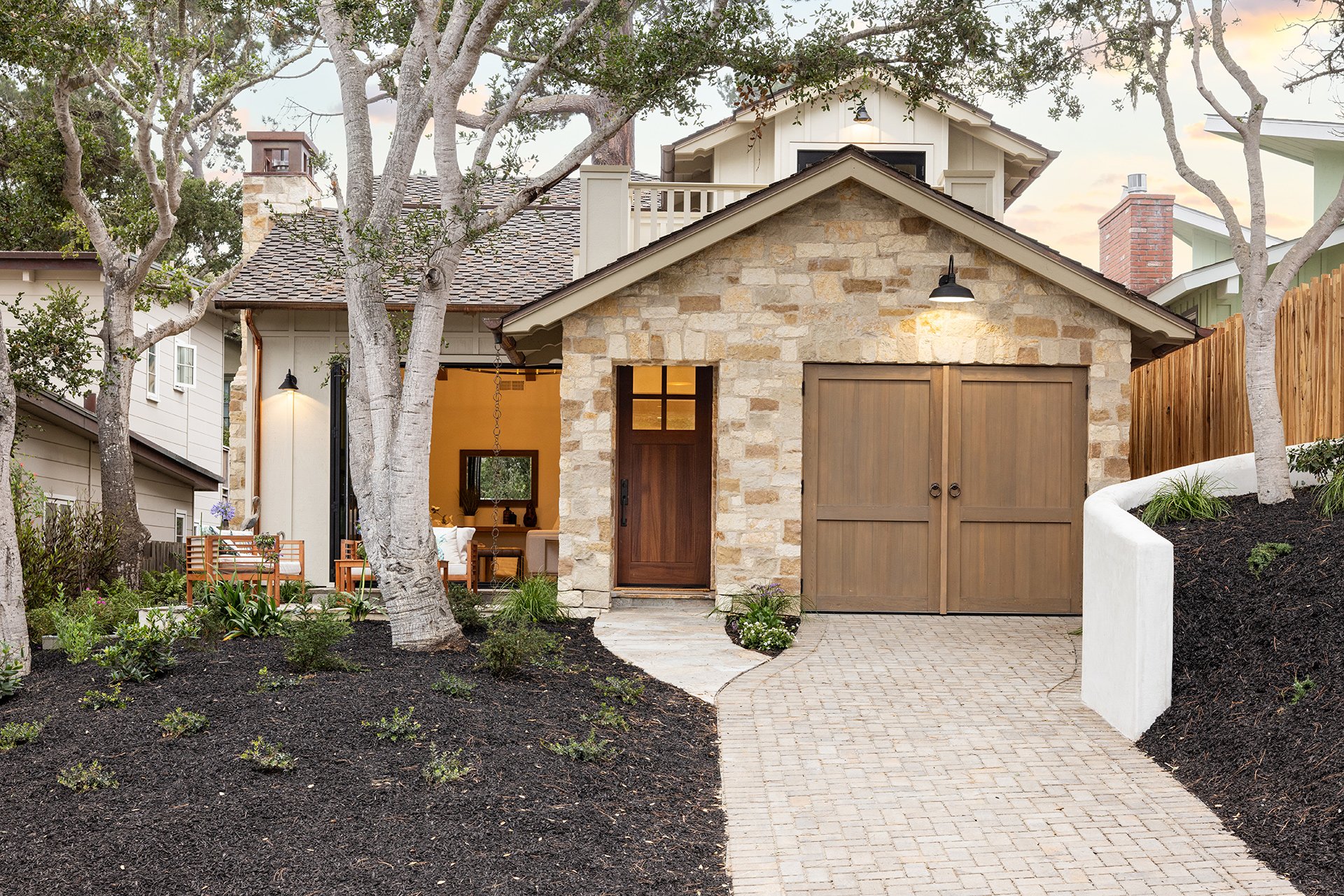 Modern Carmel Haven - Mission 5NW of Santa Lucia