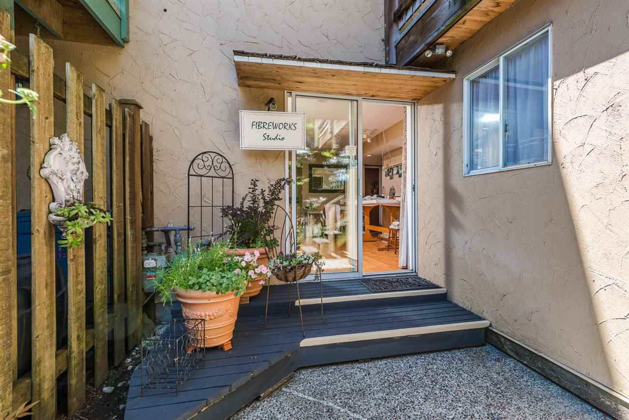 1196 Deep Cove Rd