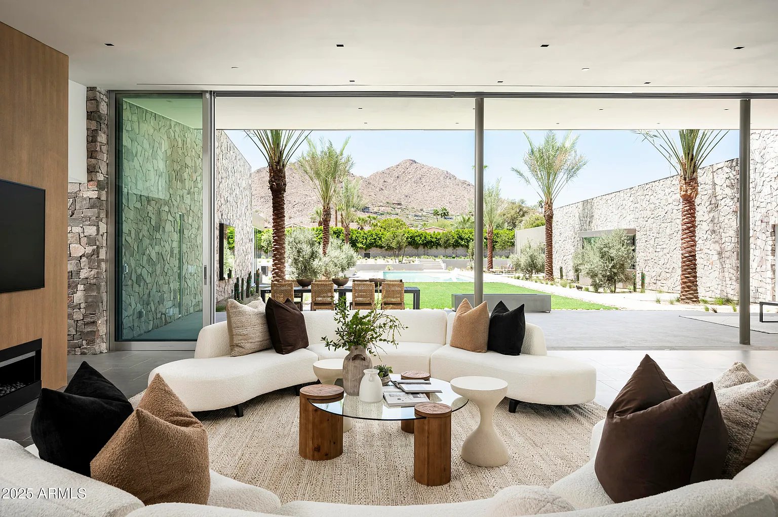 5120 N CASA BLANCA Drive