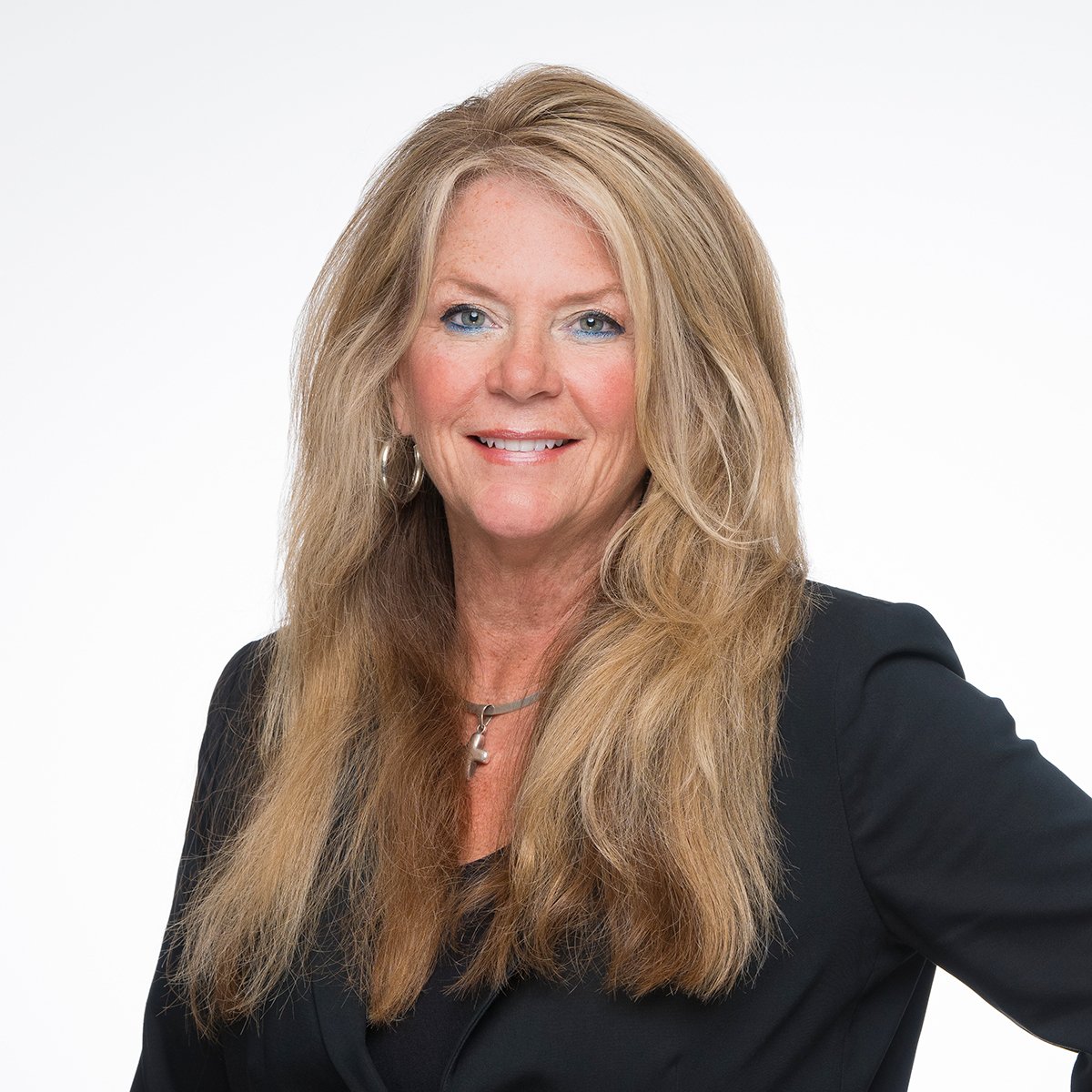 Shelly Hall East Lansing, MI Real Estate Agent Headshot