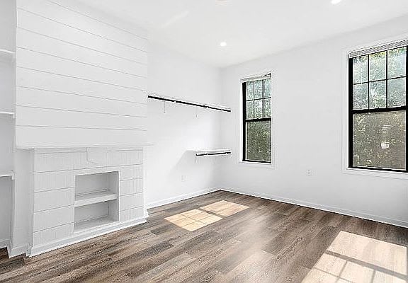 1227 Hancock Street Unit: 3