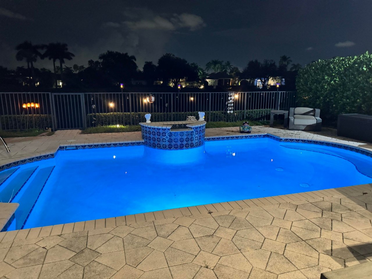 4137 NW Briarcliff Cir
