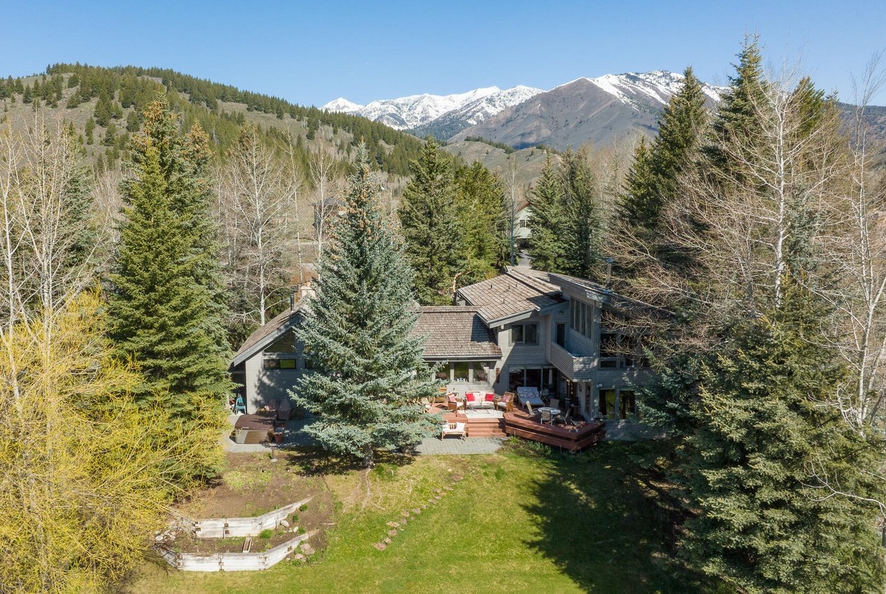 109 Chocolate Gulch Rd