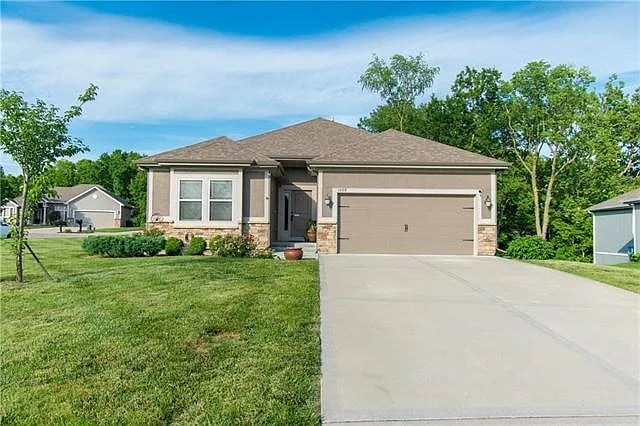 1209 Regency Dr