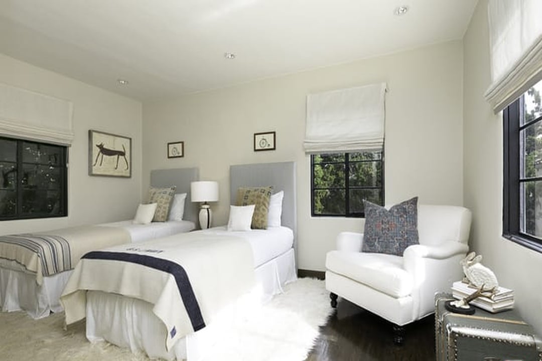 Retreat Crescent