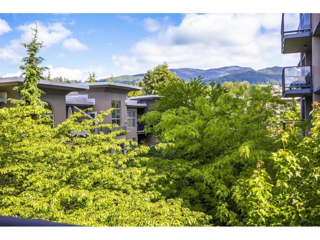 401-2957 Glen Dr