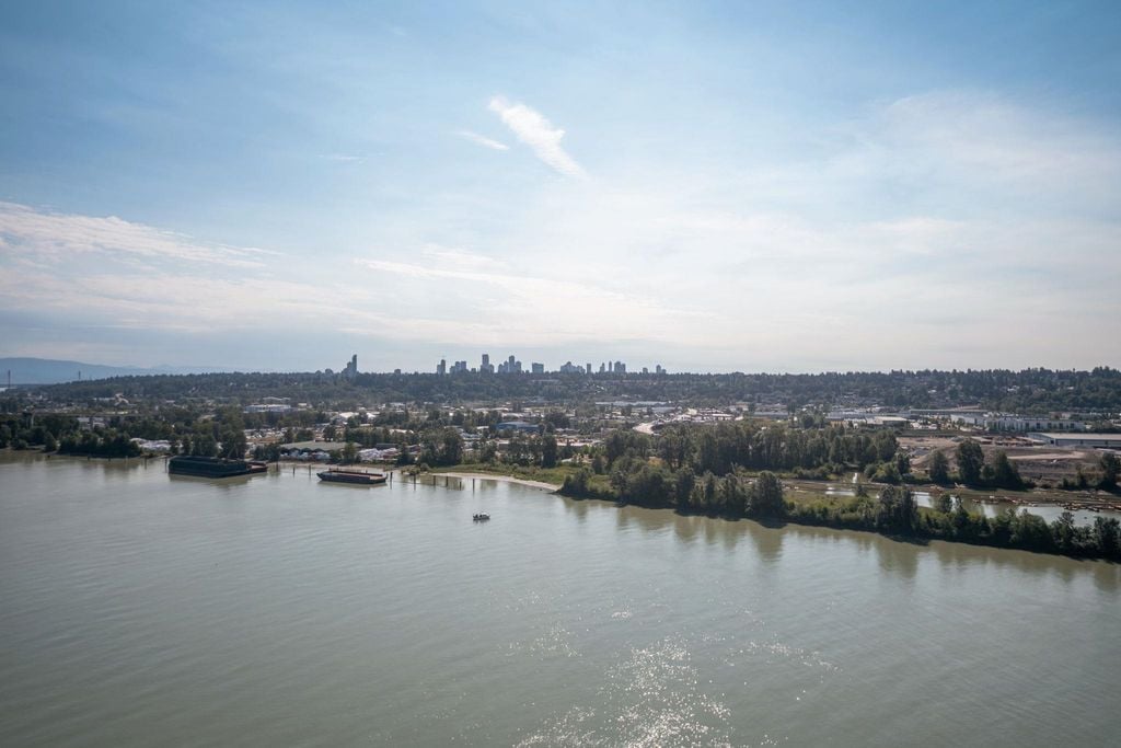 660 Quayside Drive 2401, New Westminster