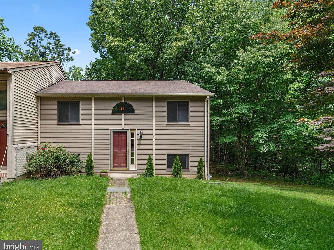 552 Greenhill Ct