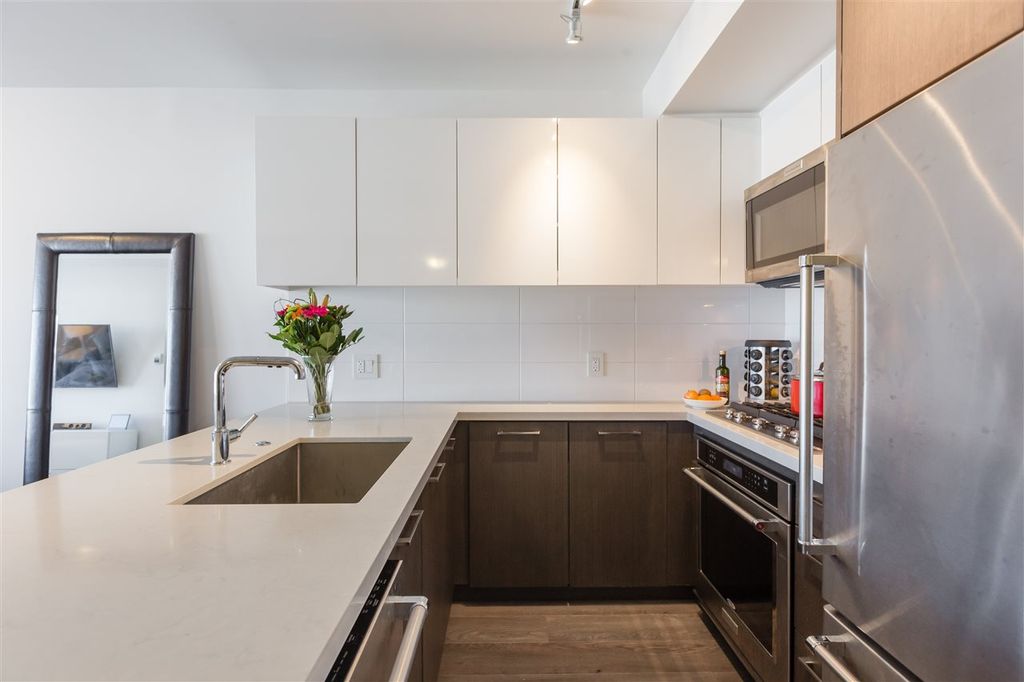 384 E 1st Ave, #312