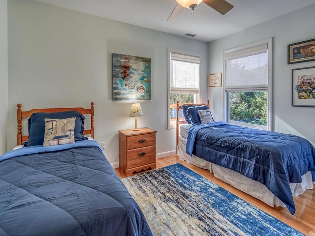 6 Fresh Pond Rd