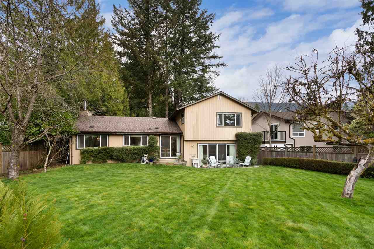 1277 Mt Crown Rd