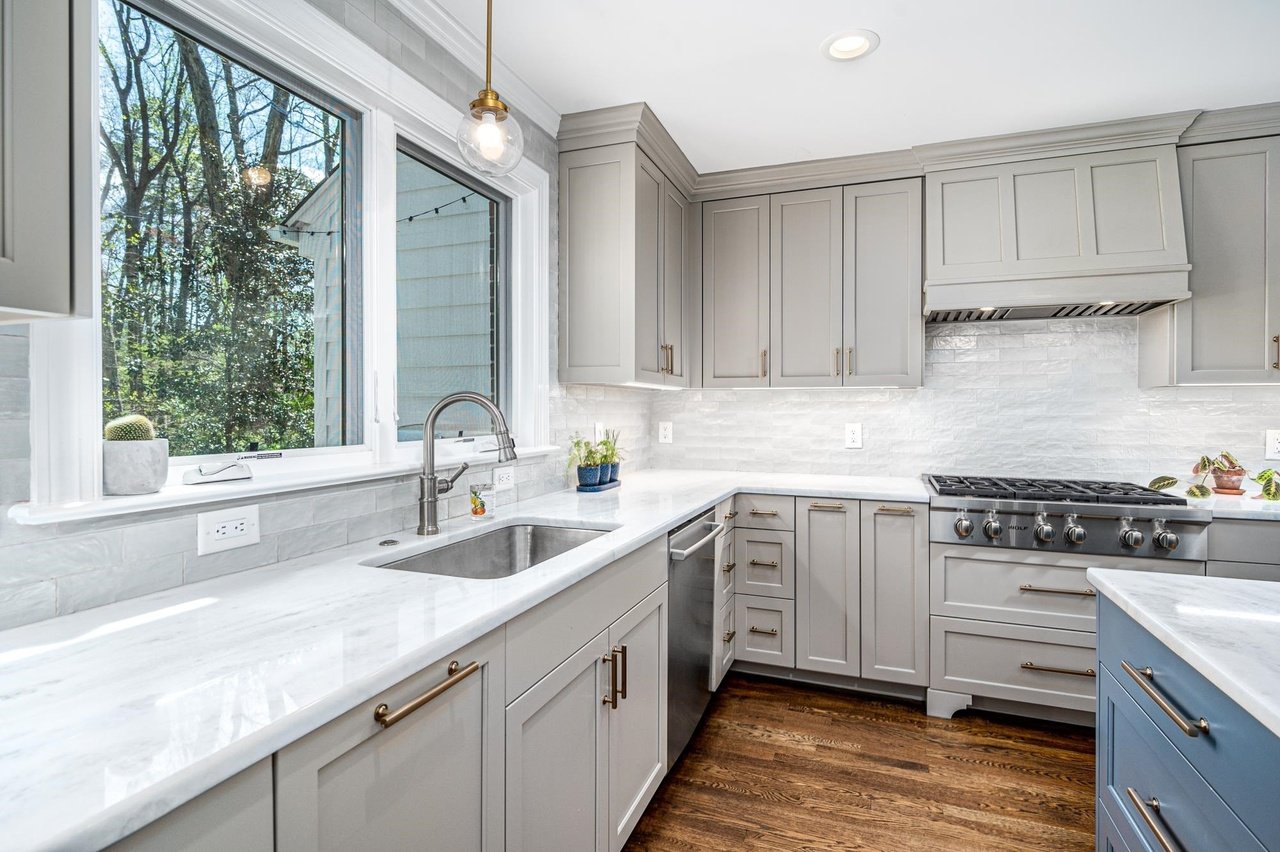 1021 Laurel Hill Rd
