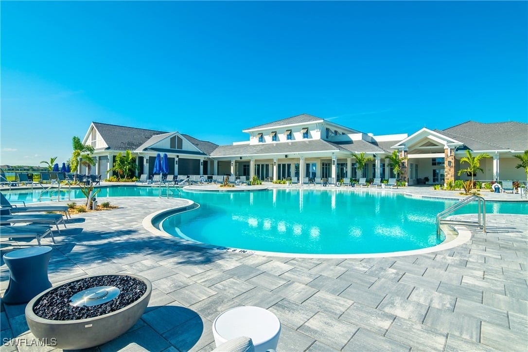 13896 Blue Bay Cir