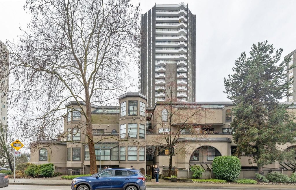 1106 Pacific St, #404