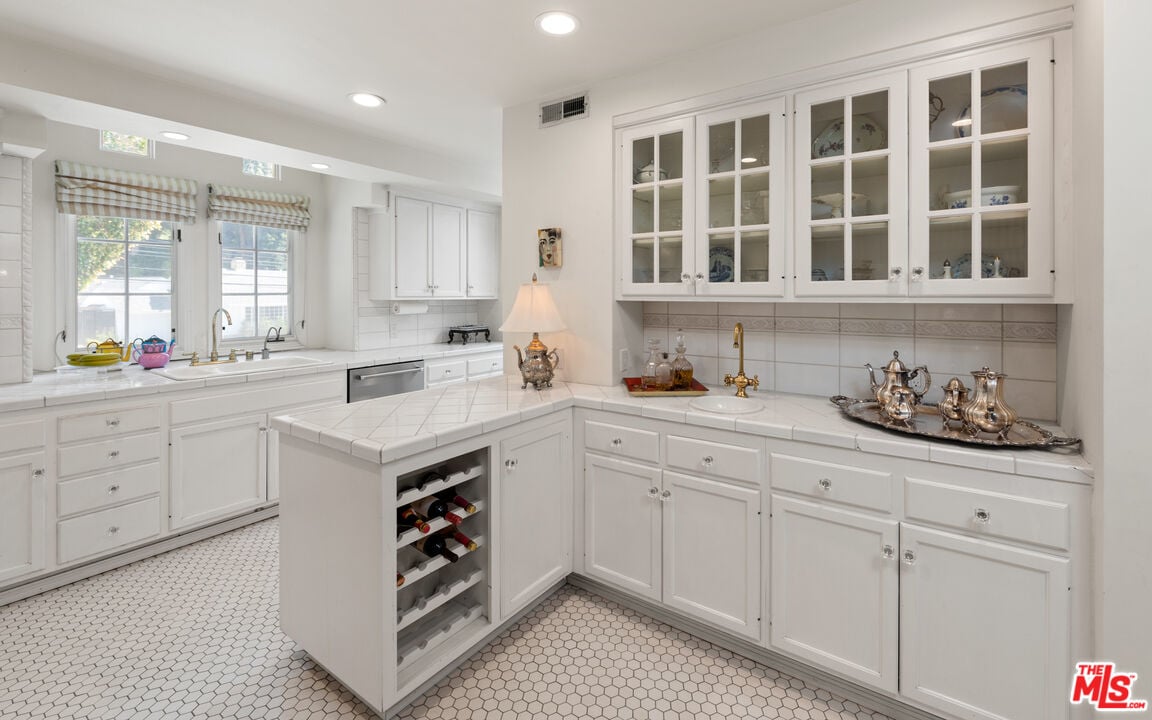 2247 COLDWATER CANYON DR