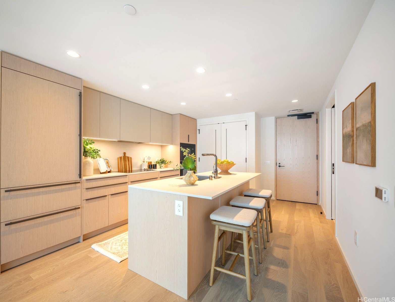 333 Ward Avenue #2106