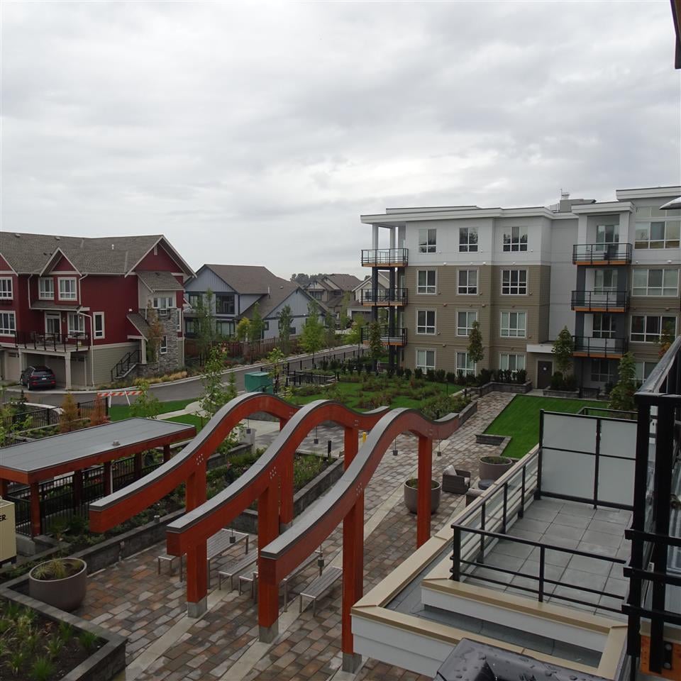 312-4690 Hawk Ln