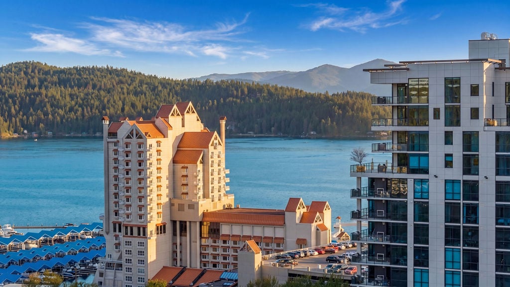 THE THOMAS GEORGE | DOWNTOWN COEUR D' ALENE