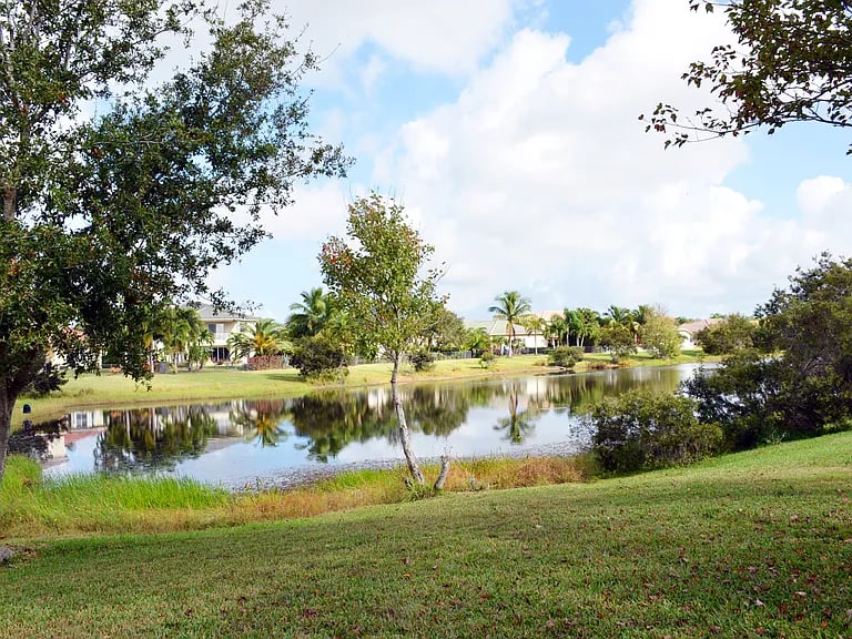 2263 SW Manele Pl