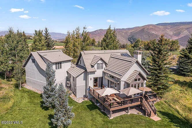 607 Kensington Dr