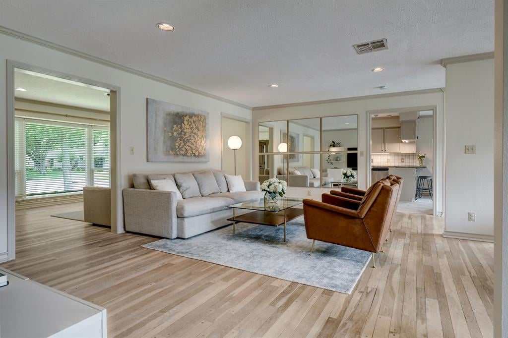 2103 Stoney Brook Dr