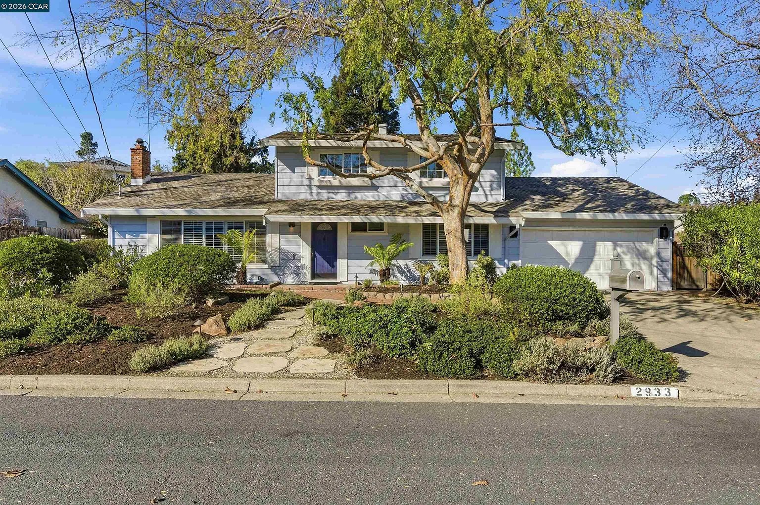 2933 Madeira Way