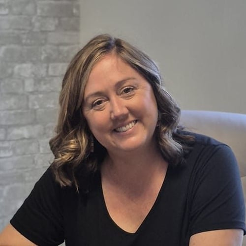 Amanda Golden Bowling Green, KY Real Estate Agent Headshot