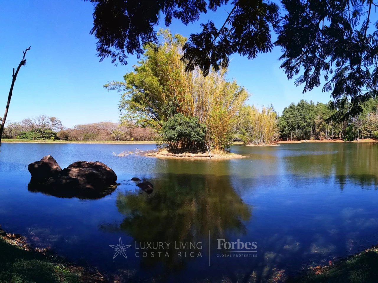 20418 - Villa Serena: Where Serenity Meets Luxury