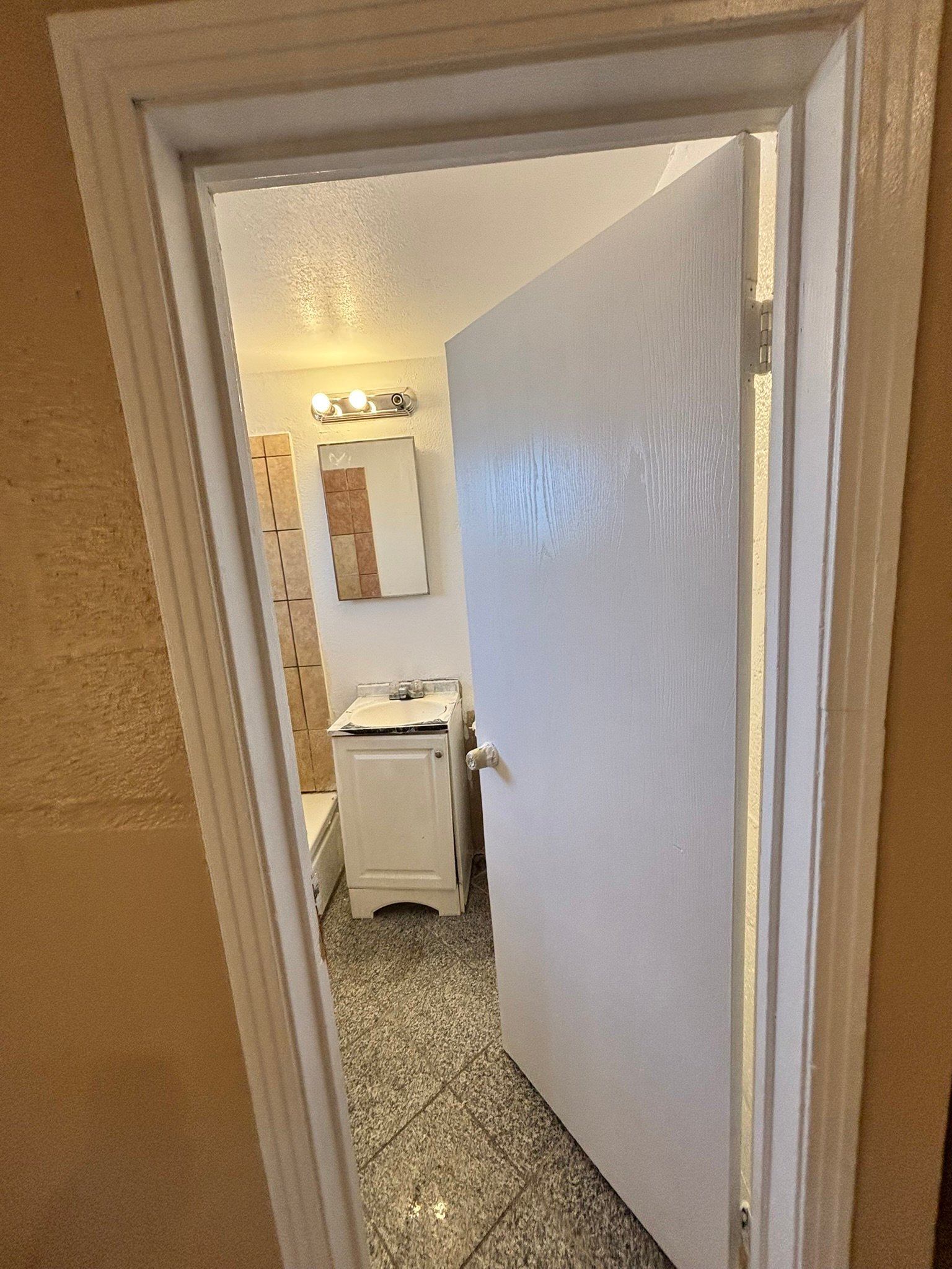 1122 Laurel Ave Las Vegas, NV 89104