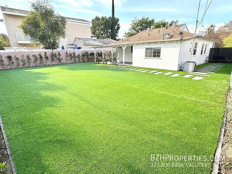 5116 Garden Grove 