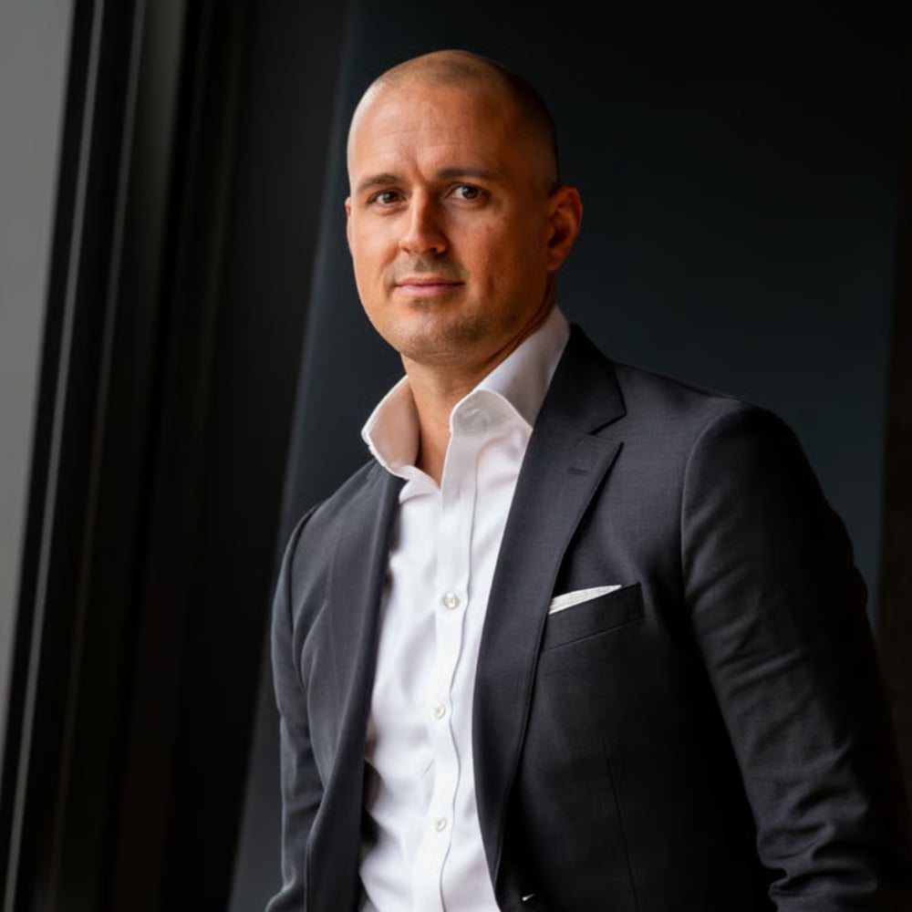 Glenn Davis New York, NY Real Estate Agent Headshot