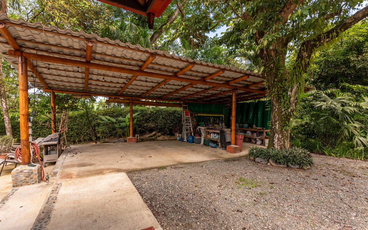 Tropical Getaway with Two Villas and Lush Gardens Near the Heart of Uvita