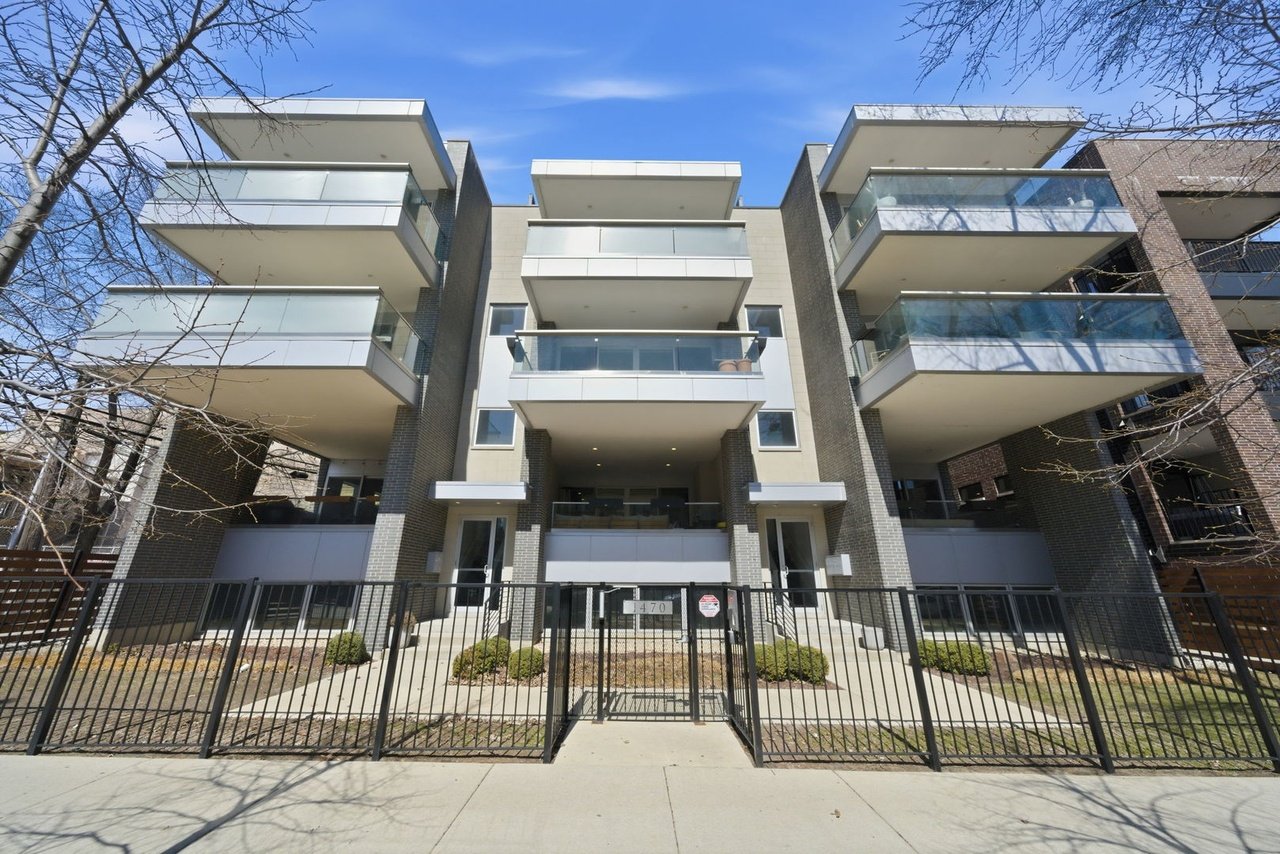 1470 W Winona ST 102