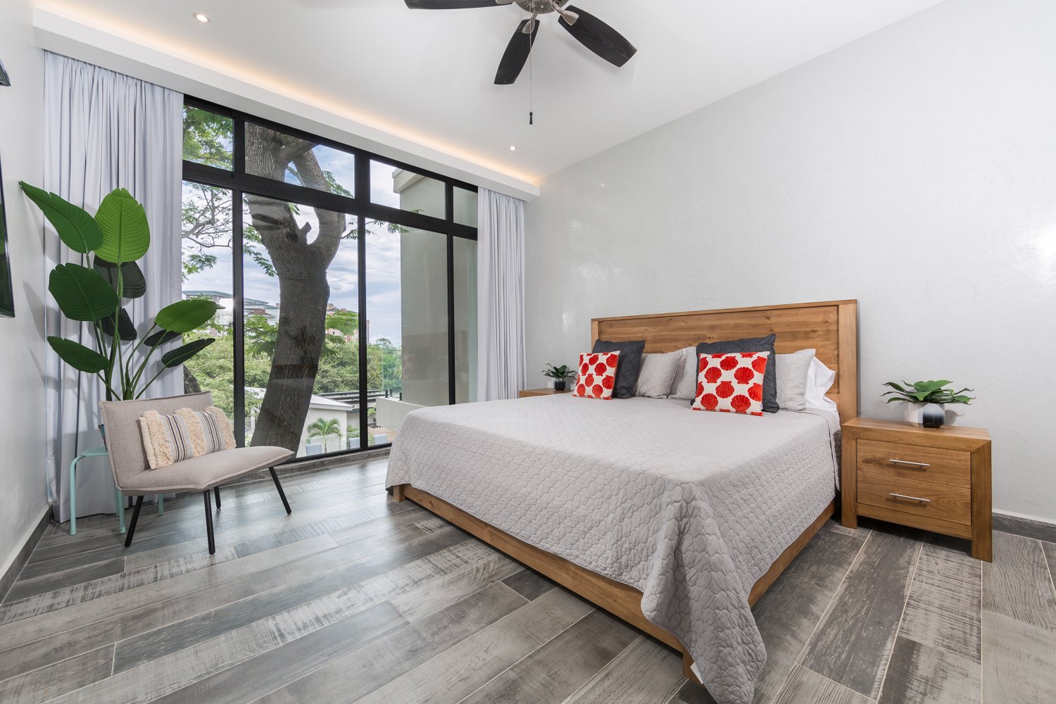 Casa Giving Tree | Modern 5-Bed Luxury Home with Beach Access in Tamarindo, Costa Rica