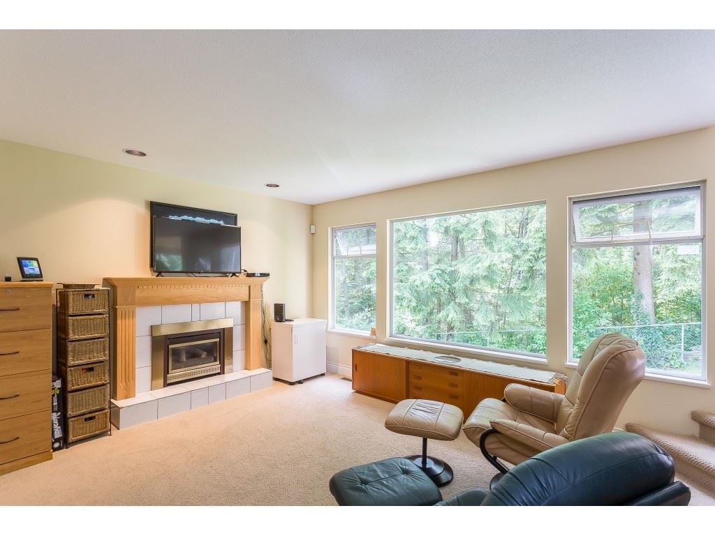 1307 Camellia Ct