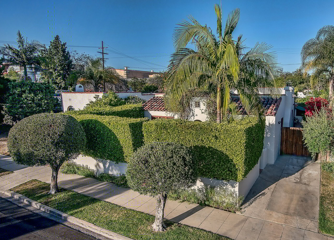 580 N Irving Blvd.