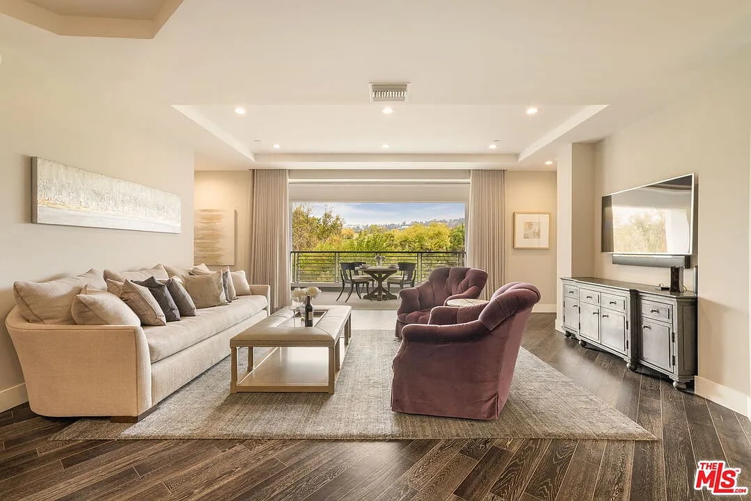 Luxury two-bedroom condo in Beverly Hills, California